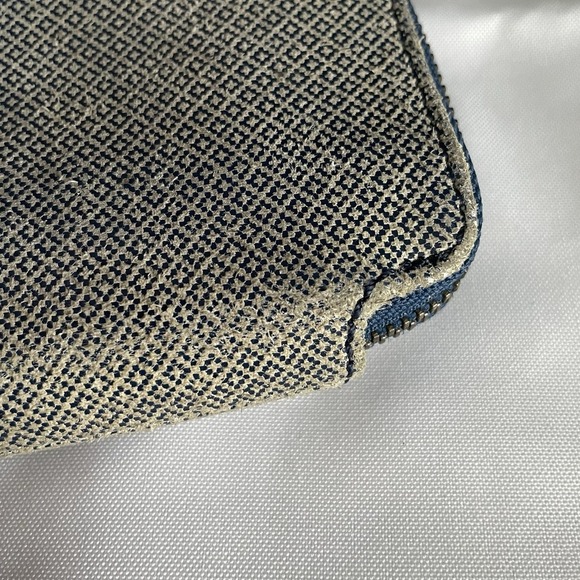 Vintage FOSSIL MEDIUM ZIP AROUND WALLET Gray Blue Geometric Metallic Leather - Picture 13 of 15